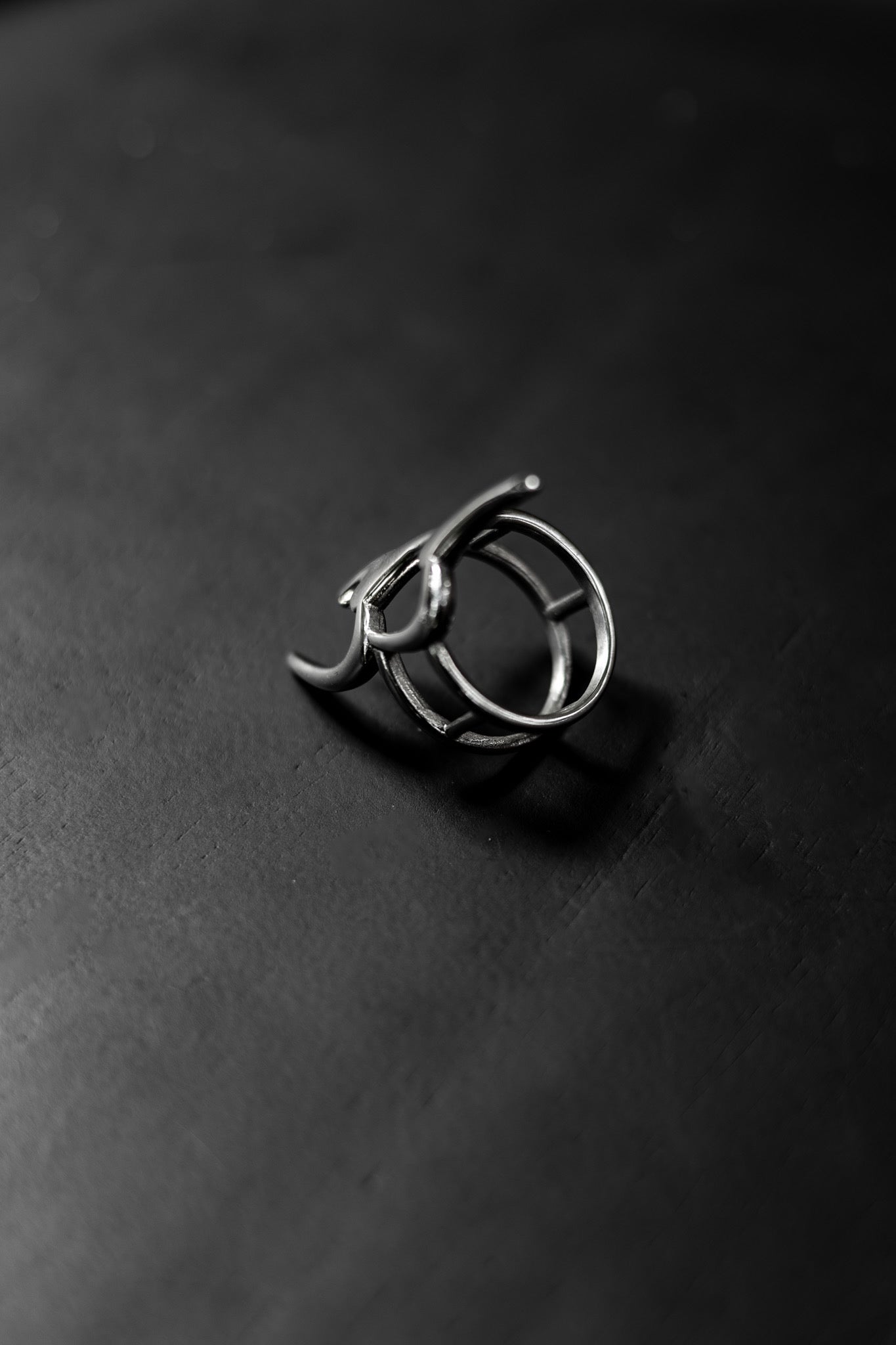 “Splitfang” Spiked Ring – Silver Gothic Claw Ring, Unisex Alt Statement Jewelry, Brutalist Metalcore Accessory by Filth Generation